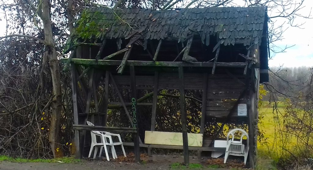 Pályázat! Keressük az ország legborzasztóbb buszmegállóját