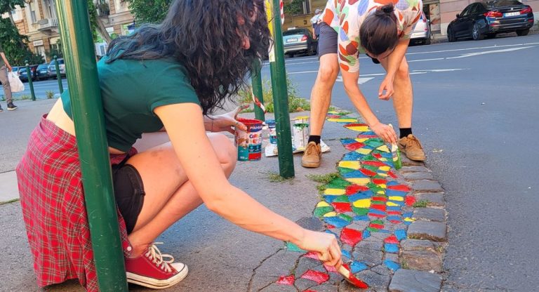 Passzivista leszek - Magyar Kétfarkú Kutya Párt