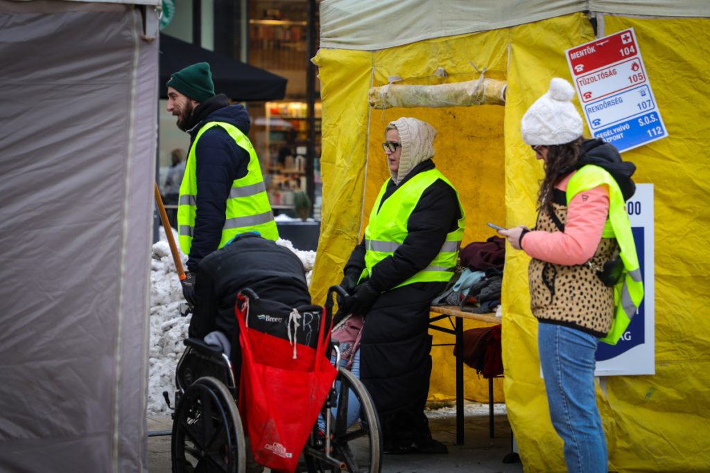 Helpsátor - éjjel-nappali melegedőpont - Nyugati - MKKP